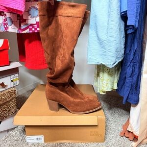 Chestnut Suede Boots (Size 9)